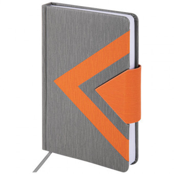 Ежедневник недатированный А5 138x213 мм BRAUBERG "Waves" под кожу, застежка 160 л., серый/оранжевый