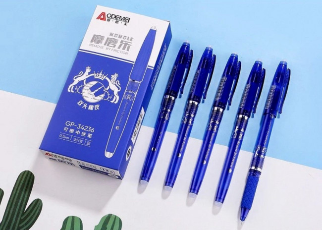 Ручка гелевая 0,5мм синяя, со стираемыми чернилами Aodemei GP-34236 (12) Ручка гелевая 0,5мм синяя, со стираемыми чернилами Aodemei GP-34236 (12)
